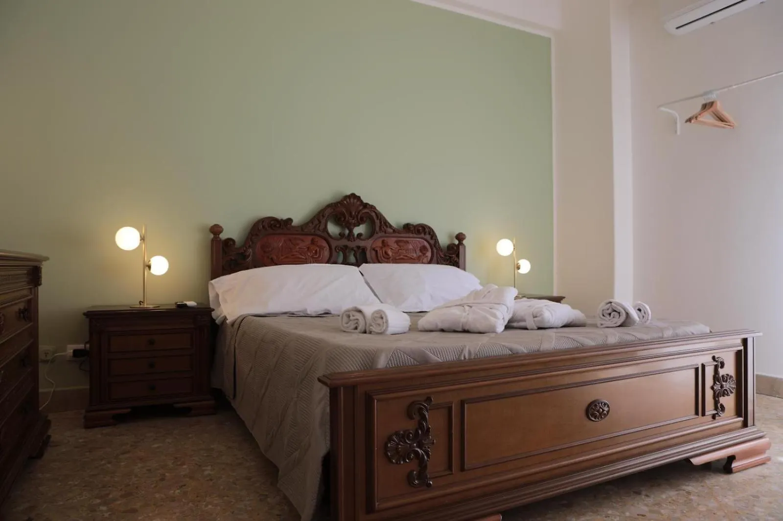Courthouse Apartments Palermo Italy