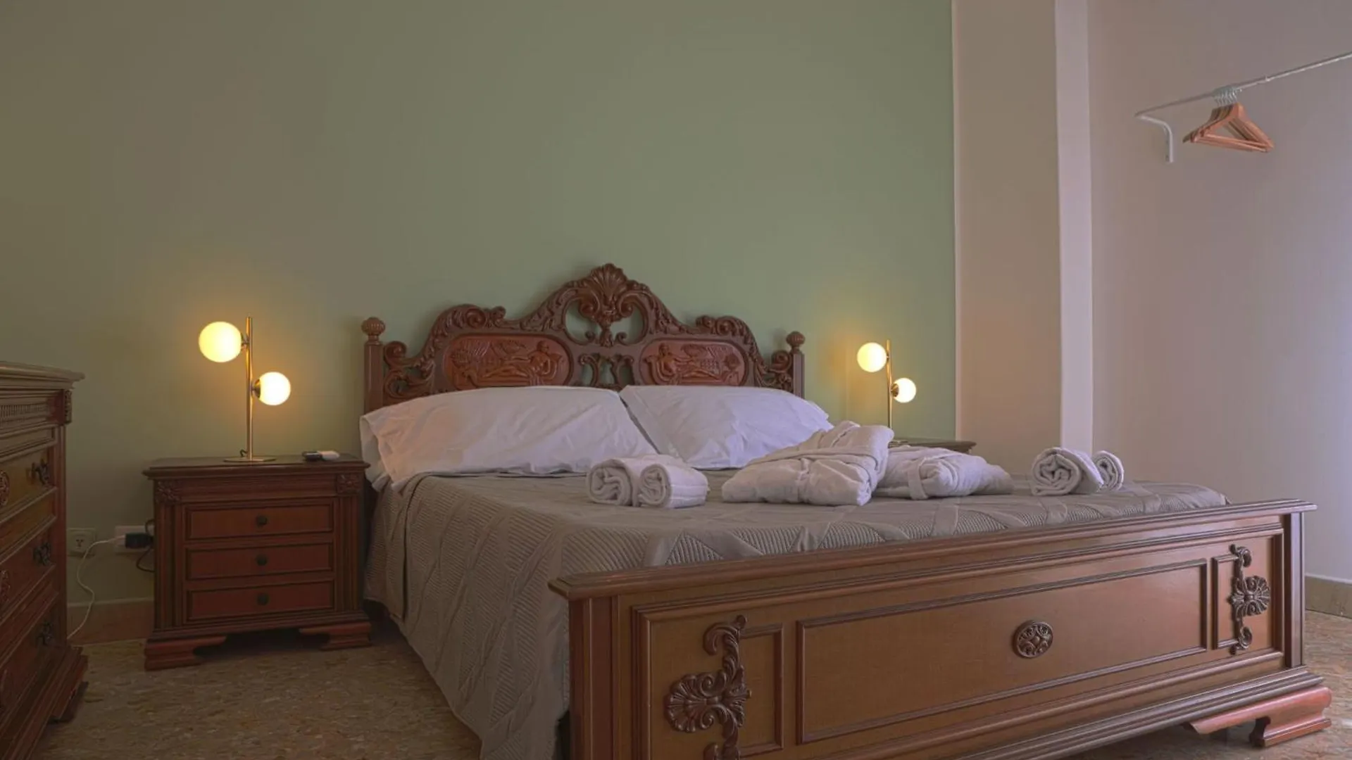 Courthouse Apartments Palermo